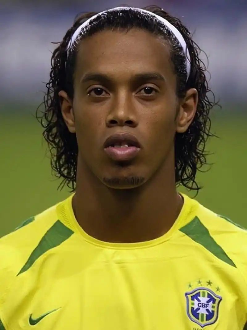 并引发了各 并引发了各